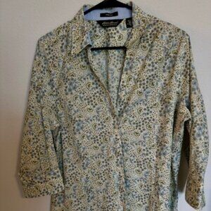 Women's Eddie Bauer wrinkle resistant shirt